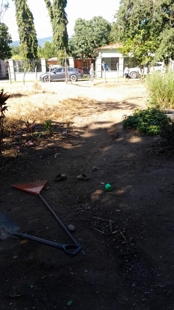 Solar en venta en Colonia 15 de Septiembre de Olanchito, ubicado a una cuadra del Bulevar 15 de Septiembre, ideal para vivienda o inversión.